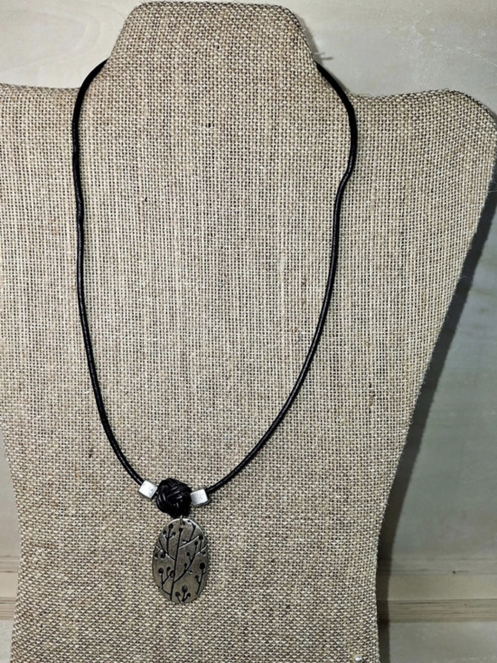 Oval Pendant Cord Necklace in Black & Silver Like New